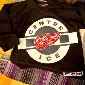 Kids hockey jersey